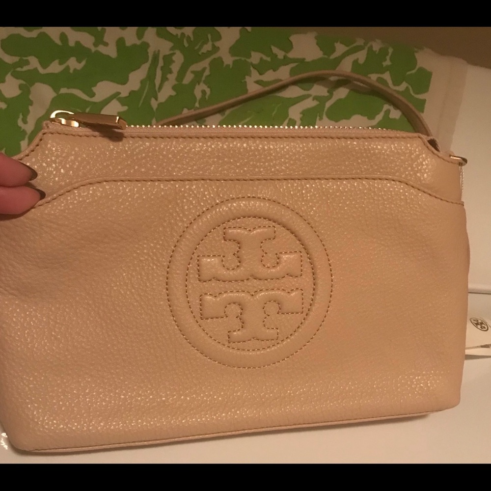 Tory Burch Bombe Chain Crossbody purse